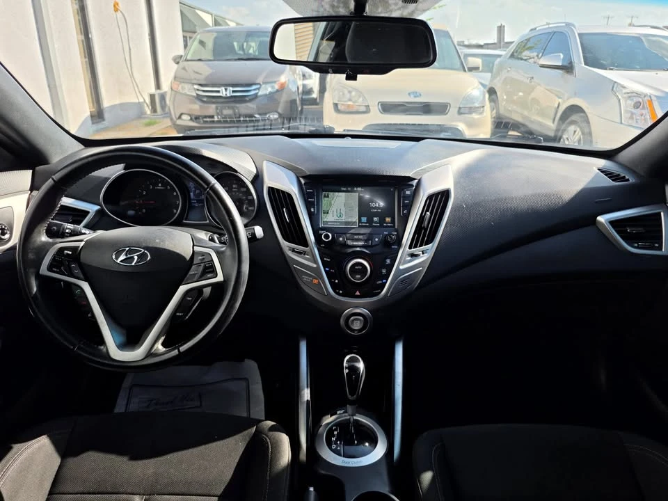 2017 Hyundai Veloster - Image 15 of 20