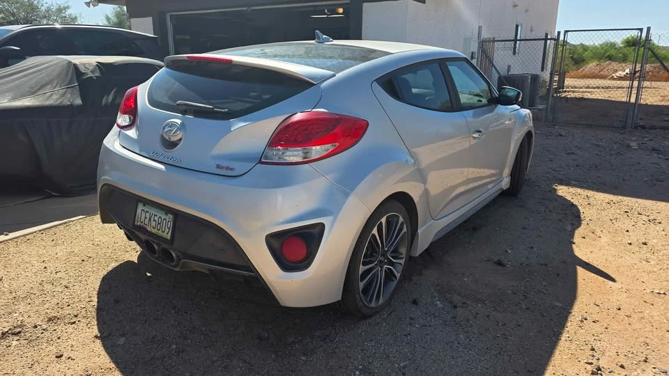 2017 Hyundai Veloster - Image 4 of 16