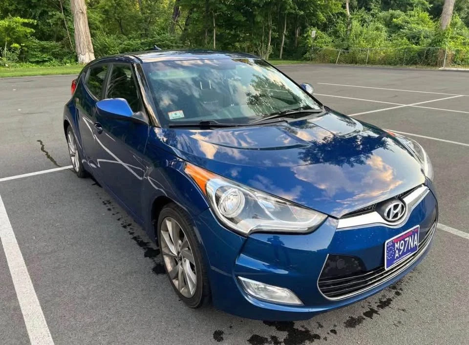 2017 Hyundai Veloster - Image 3 of 10