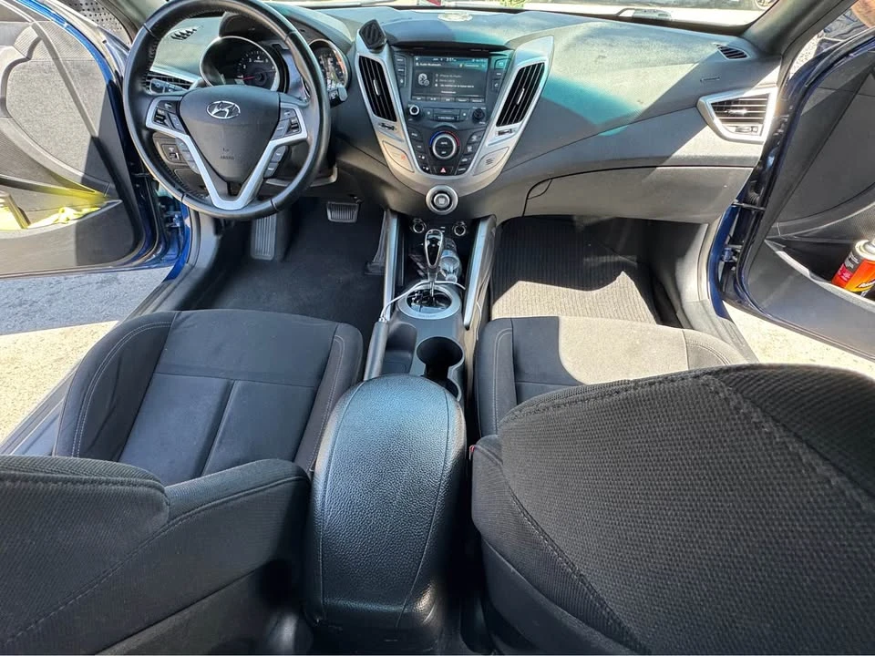 2017 Hyundai Veloster - Image 5 of 8