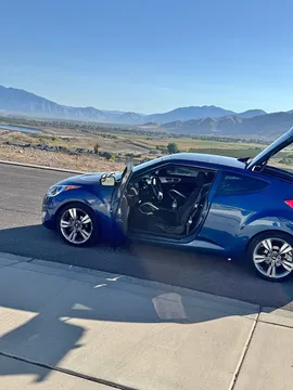 2017 Hyundai Veloster Base