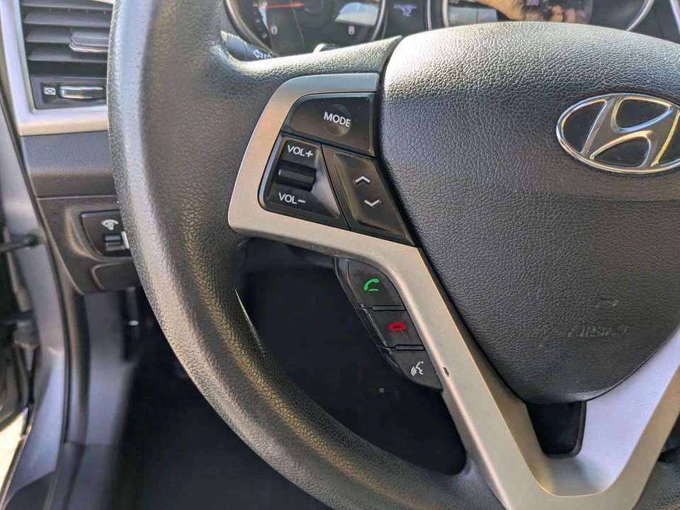 2017 Hyundai Veloster - Image 14 of 20
