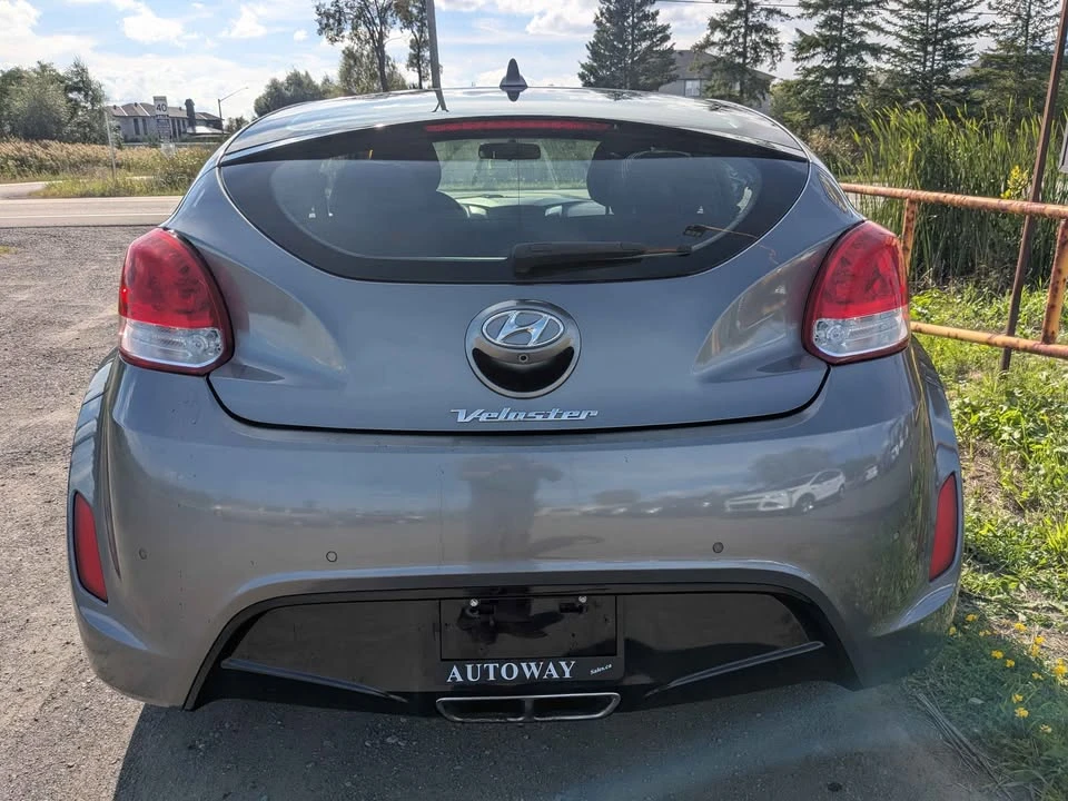 2017 Hyundai Veloster - Image 4 of 20