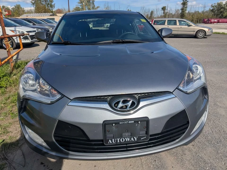2017 Hyundai Veloster - Image 7 of 20