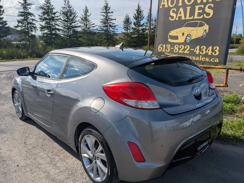 2017 Hyundai Veloster - Image 3 of 20