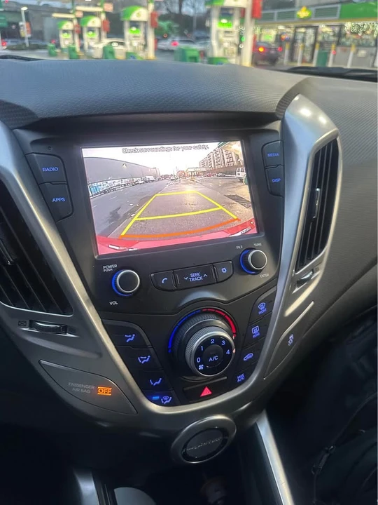 2017 Hyundai Veloster - Image 5 of 8