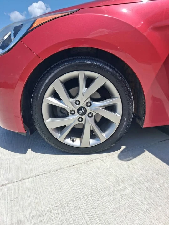 2017 Hyundai Veloster - Image 15 of 15