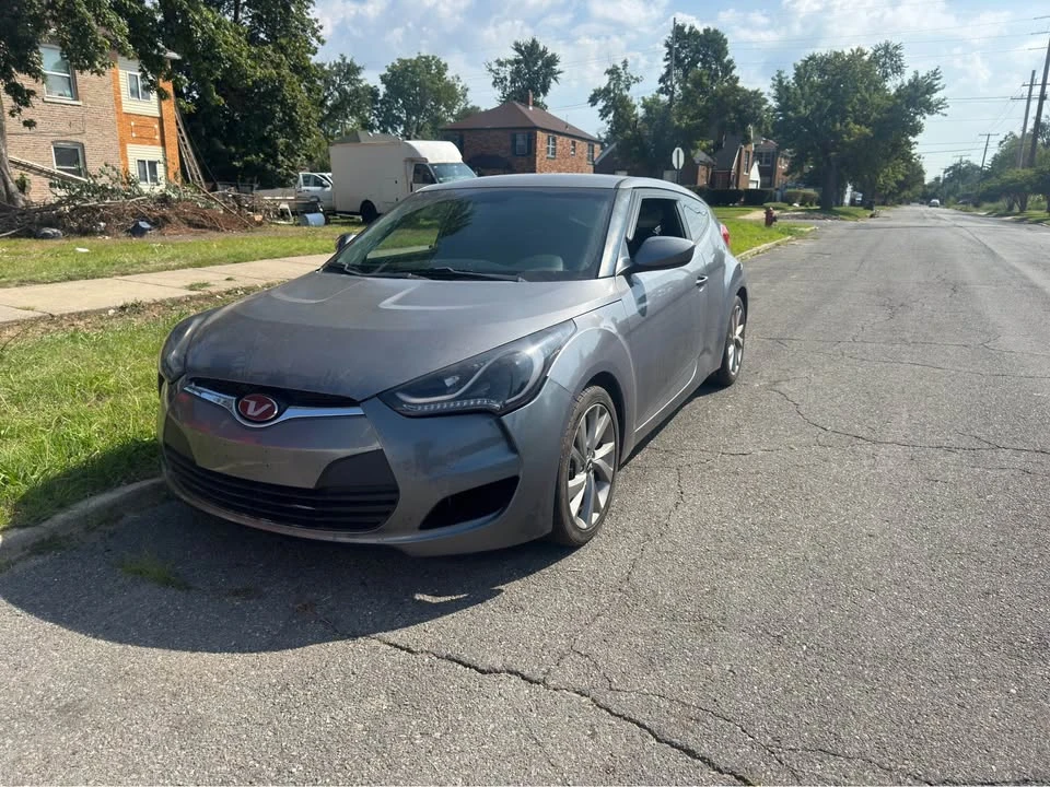 2017 Hyundai Veloster - Image 6 of 7
