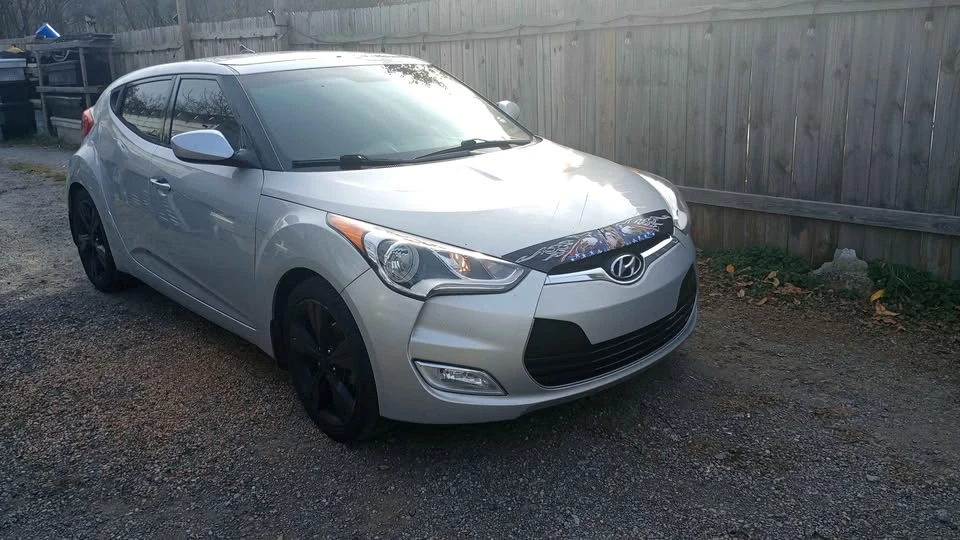 2017 Hyundai Veloster - Image 3 of 10