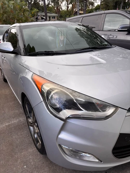 2017 Hyundai Veloster - Image 4 of 9