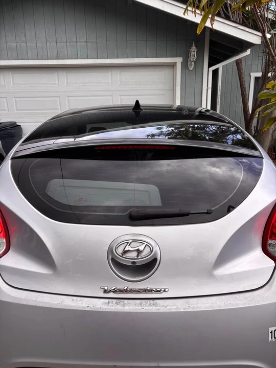 2017 Hyundai Veloster - Image 7 of 9