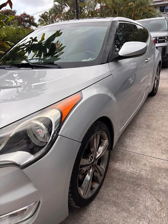 2017 Hyundai Veloster - Image 3 of 9