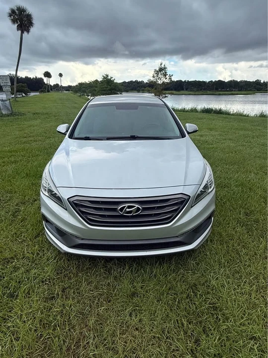 2017 Hyundai Veloster - Image 3 of 13