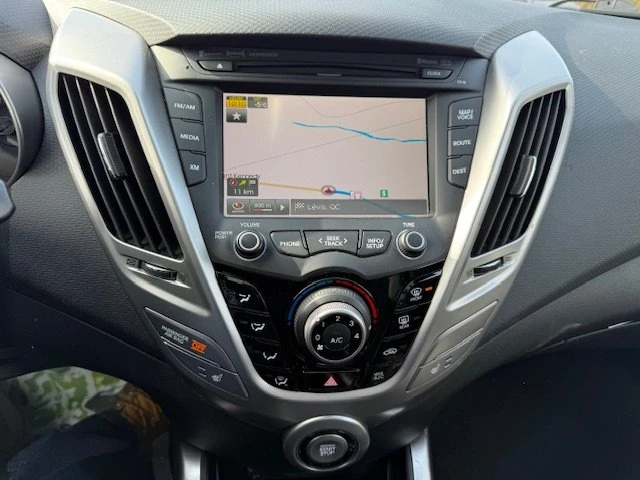 2017 Hyundai Veloster - Image 15 of 19