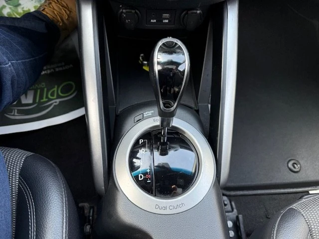 2017 Hyundai Veloster - Image 19 of 19