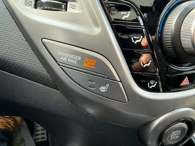 2017 Hyundai Veloster - Image 17 of 19