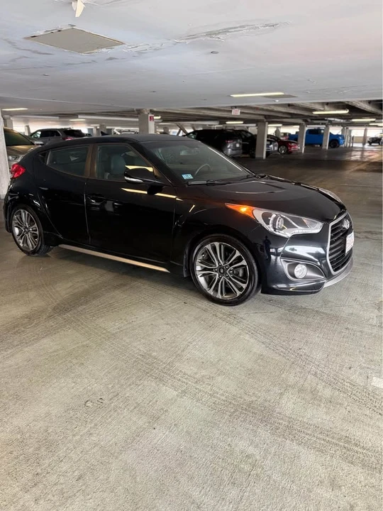 2017 Hyundai Veloster - Image 3 of 15