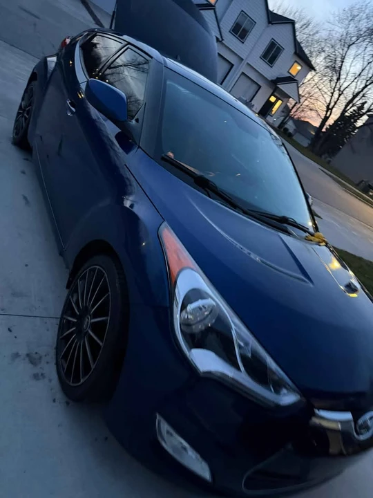 2017 Hyundai Veloster - Image 5 of 8