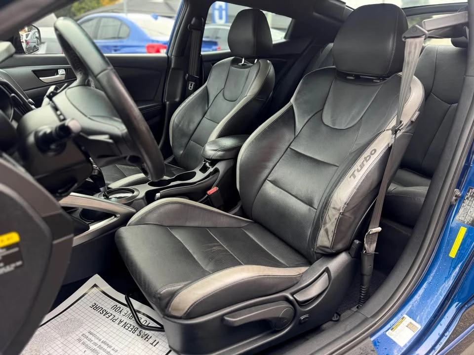2017 Hyundai Veloster - Image 13 of 19