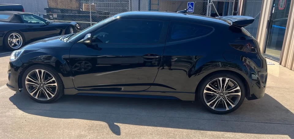 2017 Hyundai Veloster - Image 5 of 9