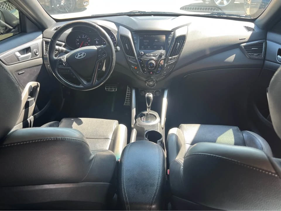 2017 Hyundai Veloster - Image 9 of 9