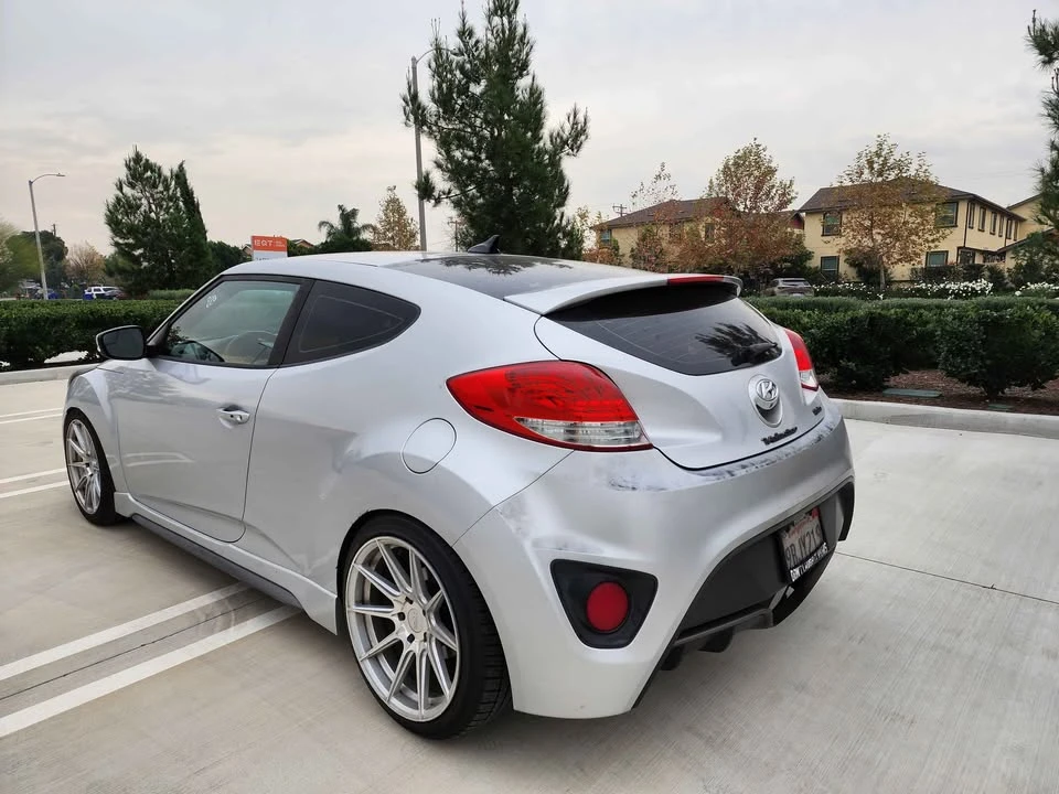 2017 Hyundai Veloster - Image 7 of 15