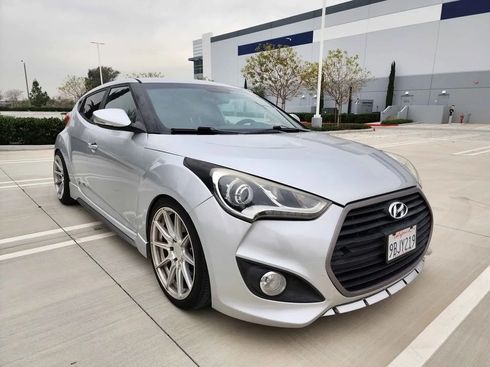 2017 Hyundai Veloster - Image 3 of 15