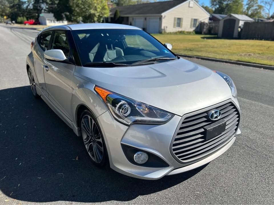 2017 Hyundai Veloster - Image 7 of 19
