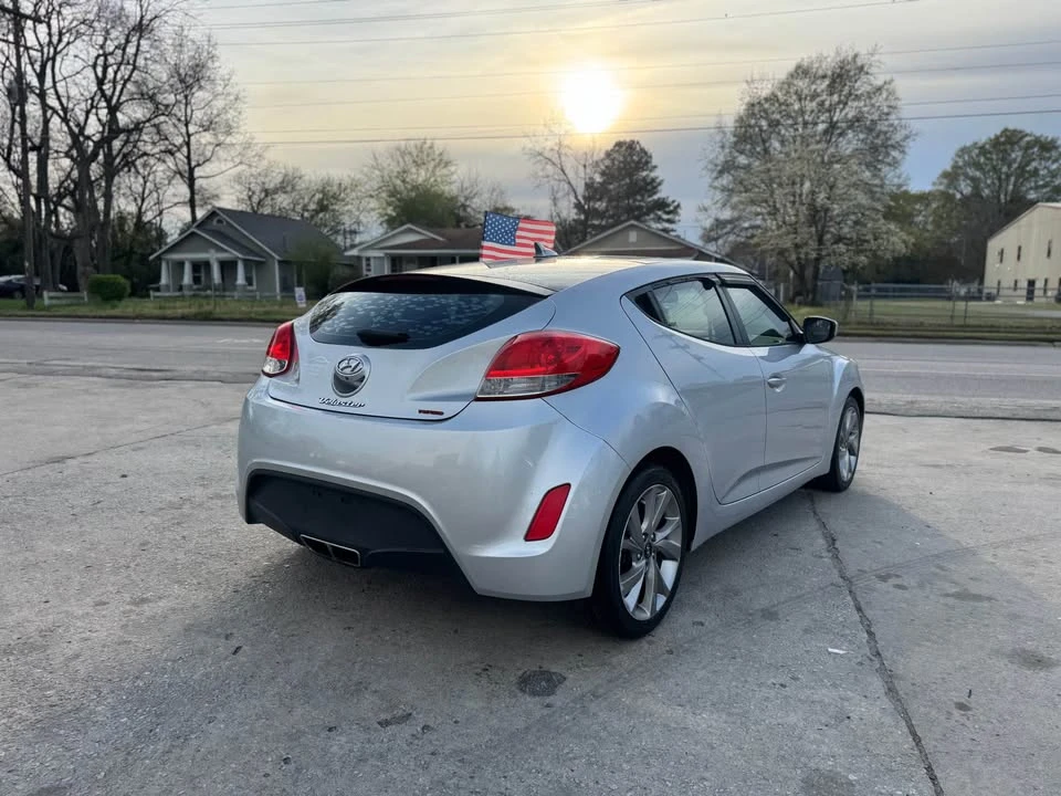 2017 Hyundai Veloster - Image 3 of 16