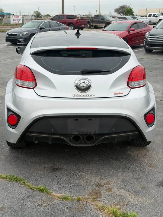 2017 Hyundai Veloster - Image 4 of 20