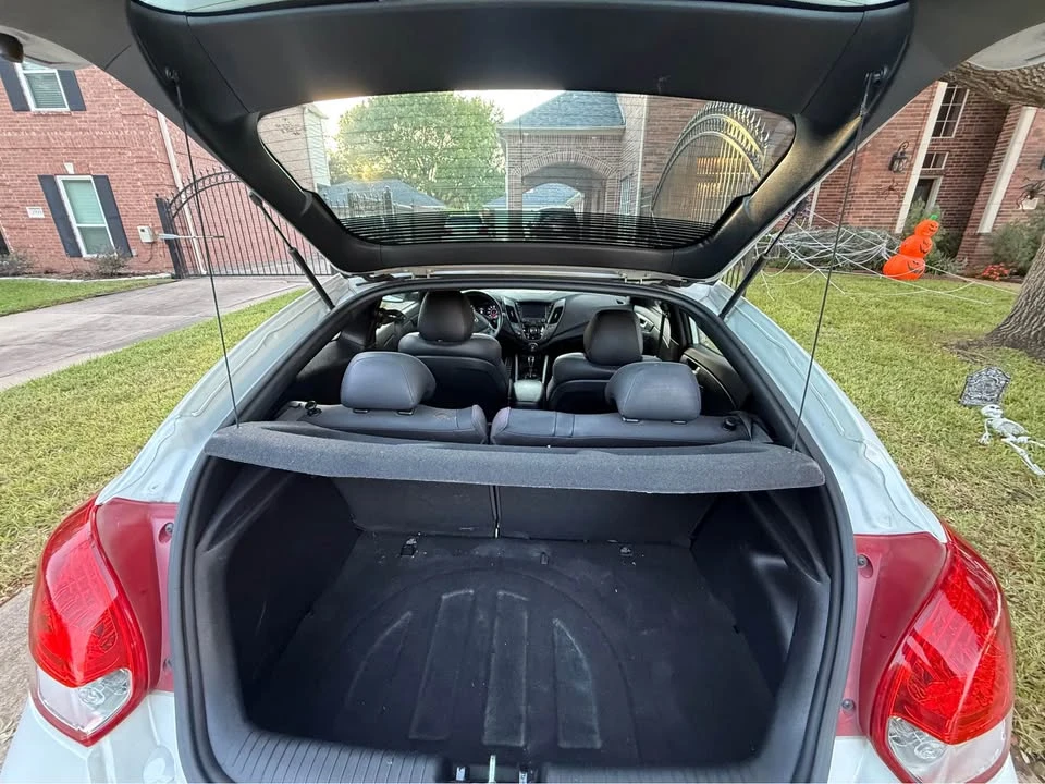 2017 Hyundai Veloster - Image 7 of 13