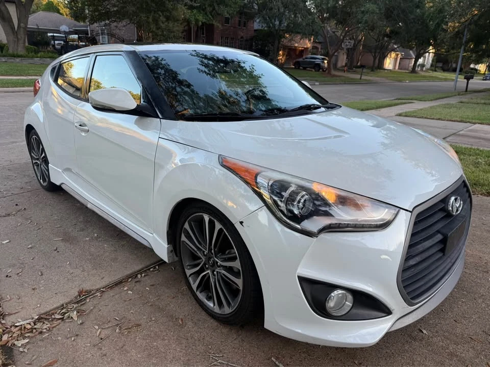 2017 Hyundai Veloster - Image 3 of 13