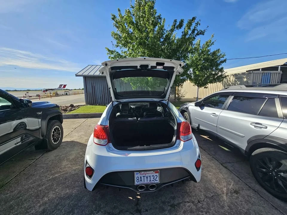 2017 Hyundai Veloster - Image 5 of 12