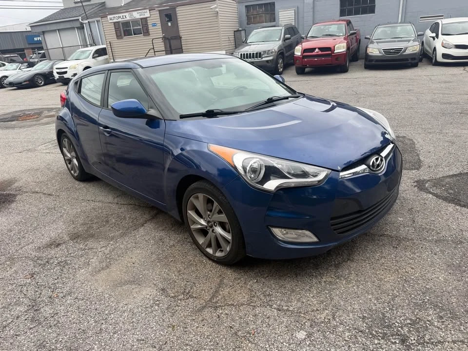 2017 Hyundai Veloster - Image 3 of 11