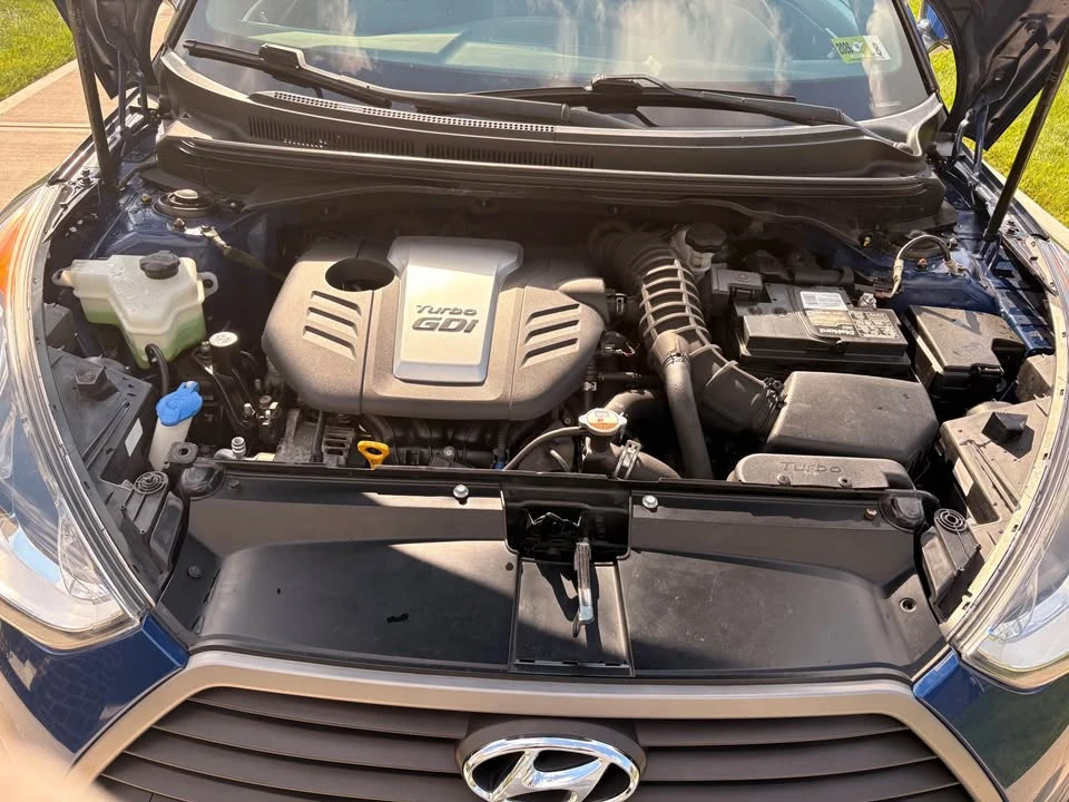 2017 Hyundai Veloster - Image 11 of 14