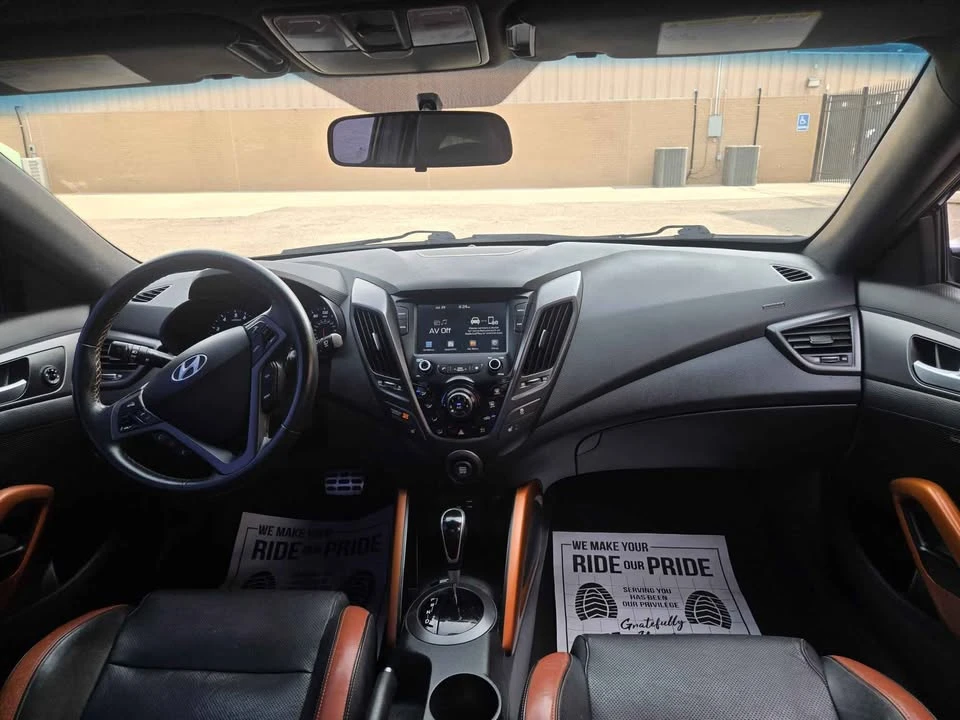 2017 Hyundai Veloster - Image 11 of 13
