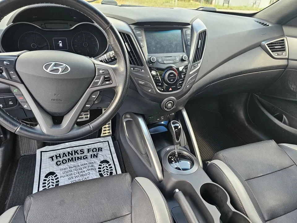 2017 Hyundai Veloster - Image 7 of 8