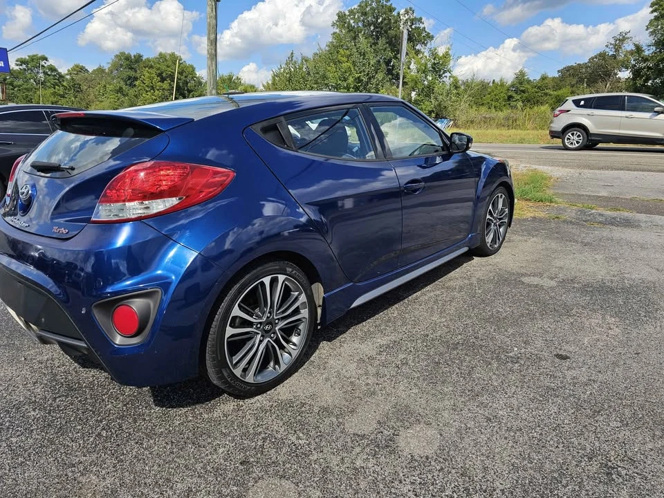 2017 Hyundai Veloster - Image 3 of 8