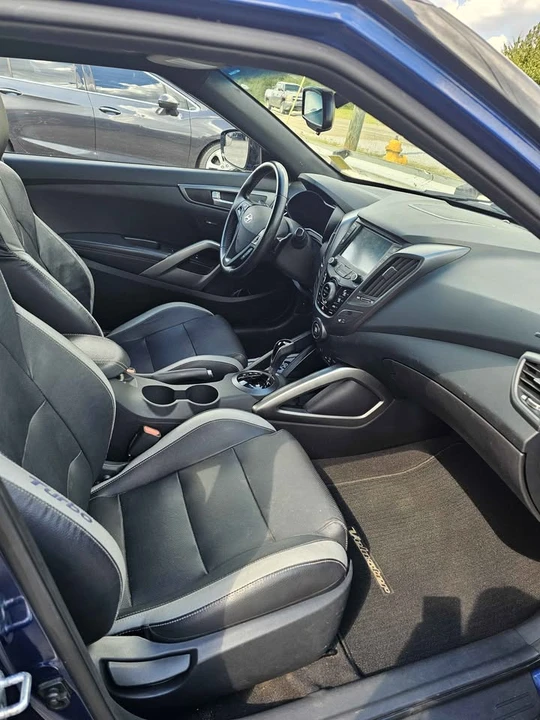 2017 Hyundai Veloster - Image 5 of 8
