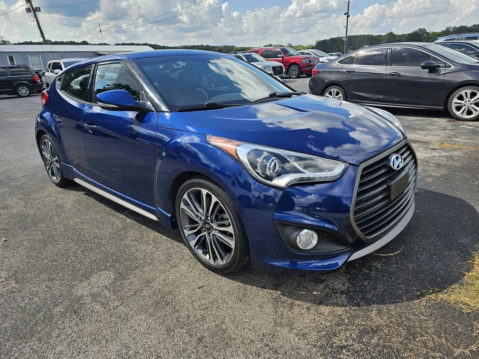 2017 Hyundai Veloster - Image 4 of 8