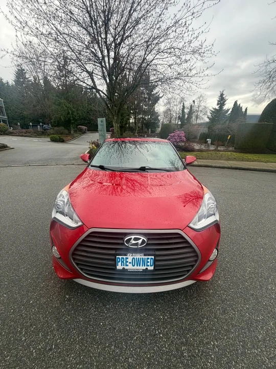 2017 Hyundai Veloster - Image 8 of 9