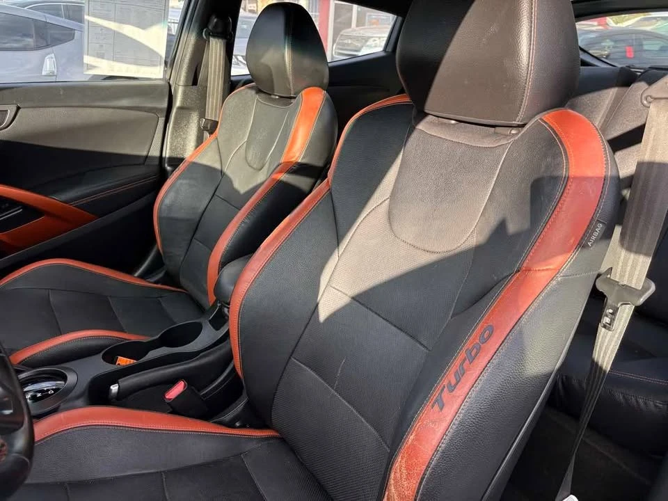 2017 Hyundai Veloster - Image 16 of 20