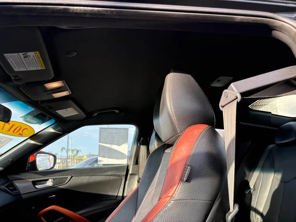 2017 Hyundai Veloster - Image 17 of 20
