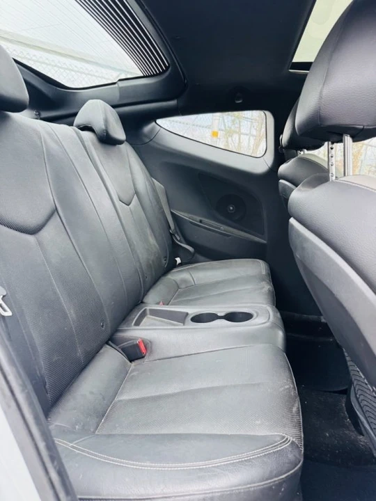 2017 Hyundai Veloster - Image 14 of 20
