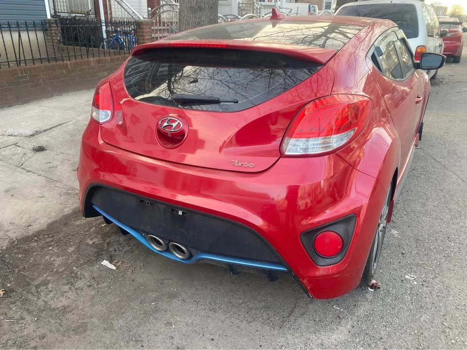 2017 Hyundai Veloster - Image 4 of 7