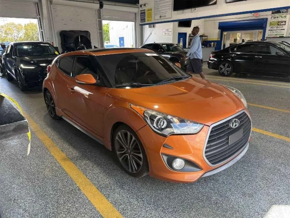 2017 Hyundai Veloster - Image 5 of 5