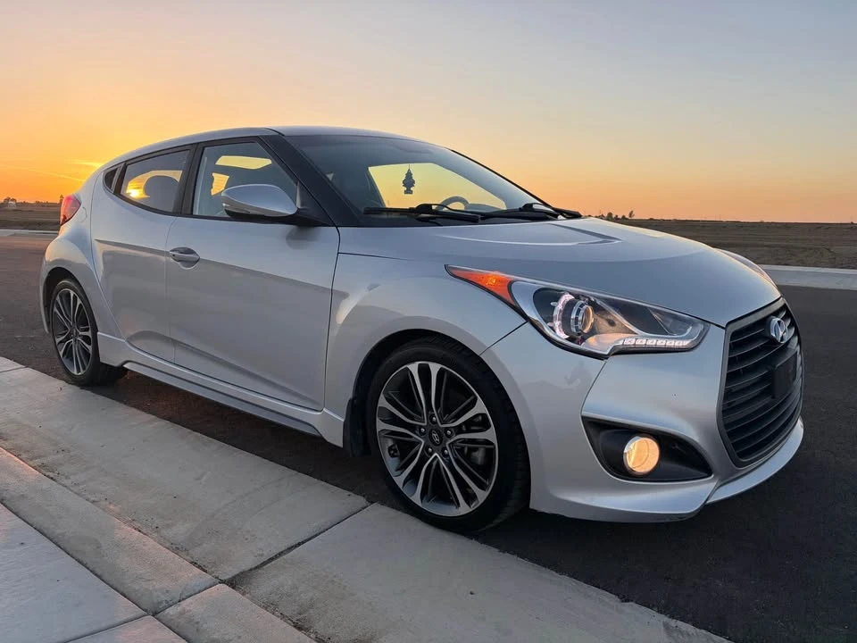 2017 Hyundai Veloster - Image 17 of 19