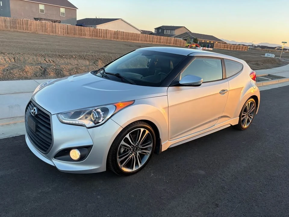 2017 Hyundai Veloster - Image 18 of 19