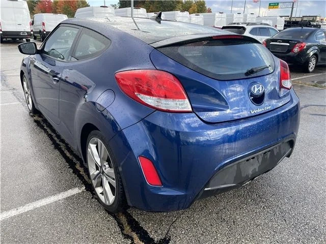 2017 Hyundai Veloster - Image 7 of 21