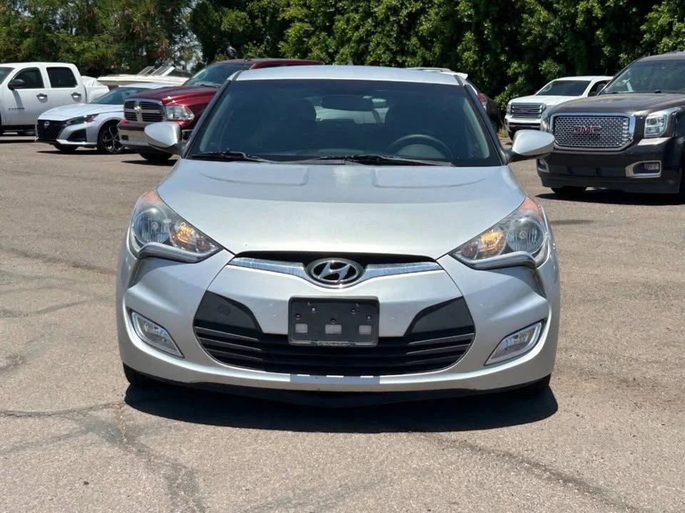 2017 Hyundai Veloster - Image 8 of 20